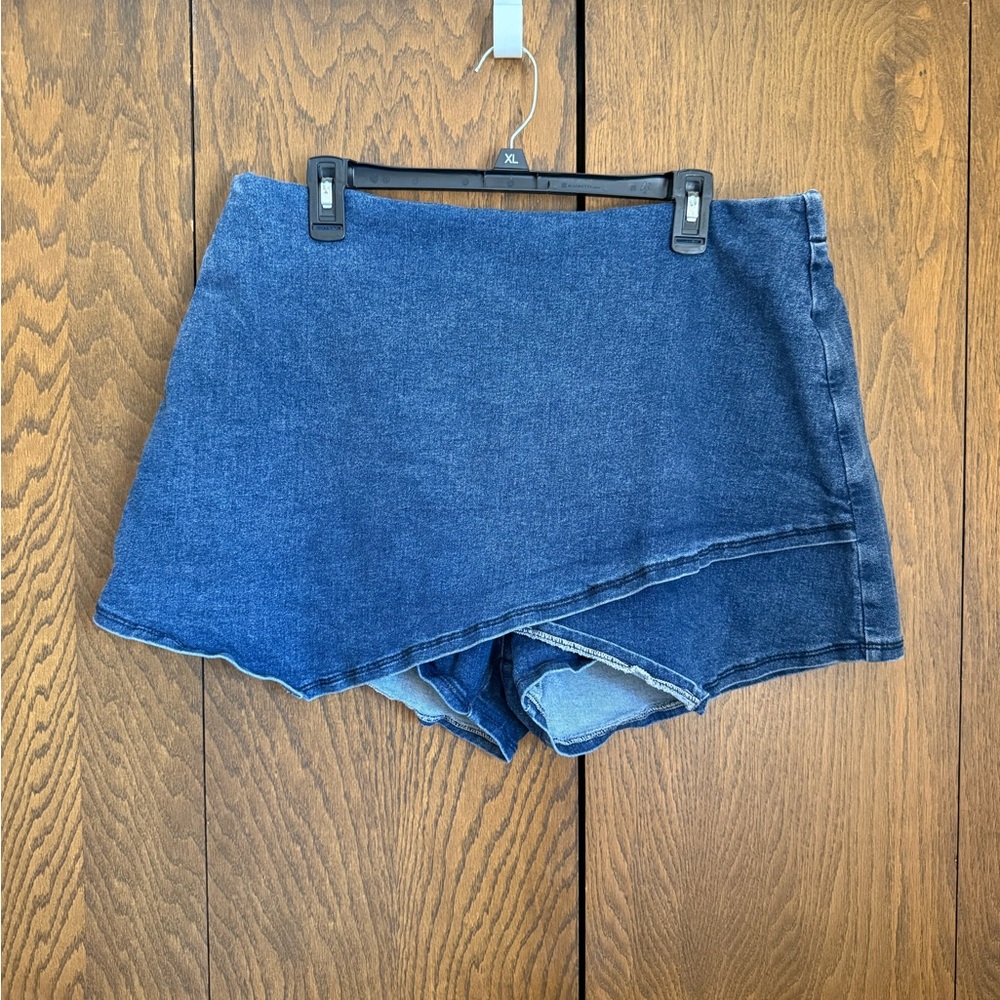 3 for $15 ✨NWOT Blue Denim Wrap Skort Jean Skort Classic Asymmetrical Hem - Picture 9 of 14